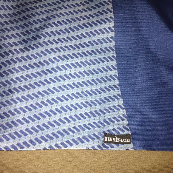 ❤️HERMES Mens Vintage 100% Silk Fringed Shawl Scarf with Box 57x36 - Picture 3 of 10